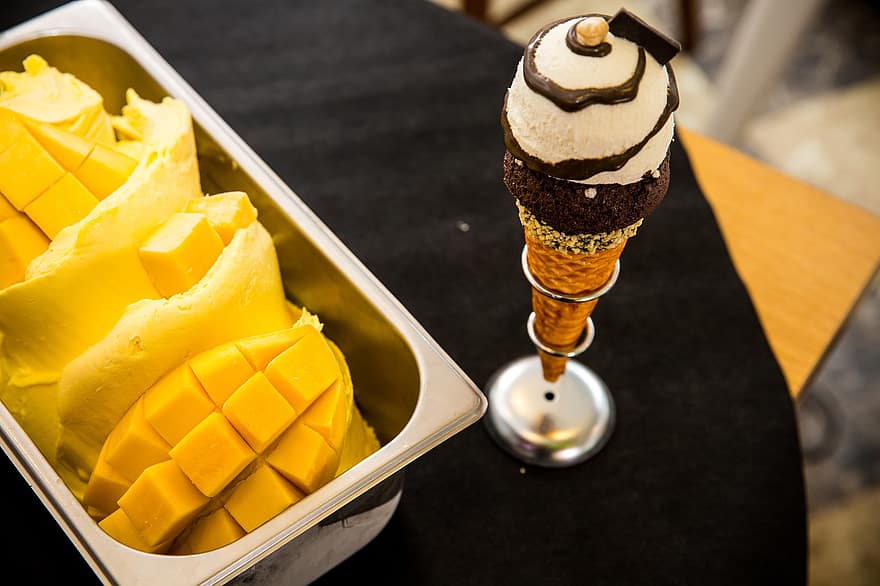 сладолед, манго, десерт, храна, плодове, лека закуска, сладолед от манго, конус за сладолед, вкус, сладка, вкусно