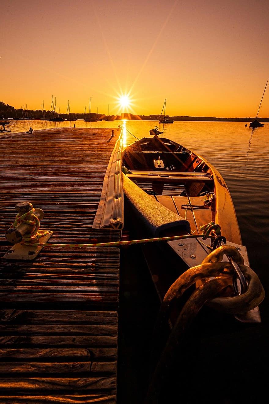 łódź, zachód słońca, jezioro