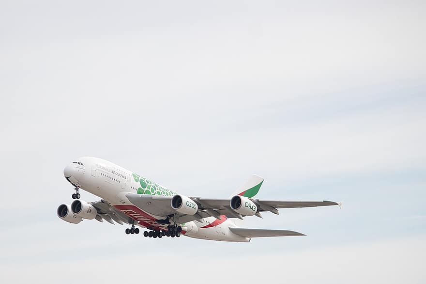 A380, lentobussi, kone, ilmailu, matkustaa, lähtö, ilma-alus, lentokone, kuljetus, lentäminen, kaupallinen lentokone