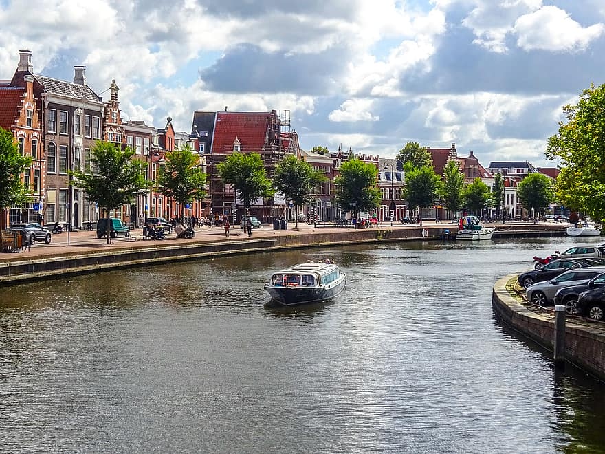 kanal, båt, by, nederland, holland, Haarlem, vann, vannvei, reise, hus, bygninger