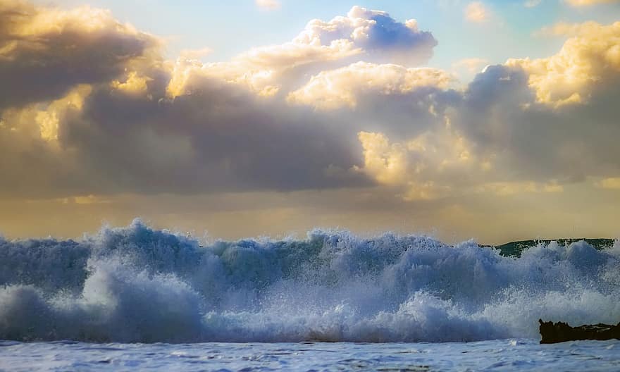bangos, jūros, vandenynas, smashing, putos, purškalas, vėjas, judėjimas, pobūdį, dangus, debesys