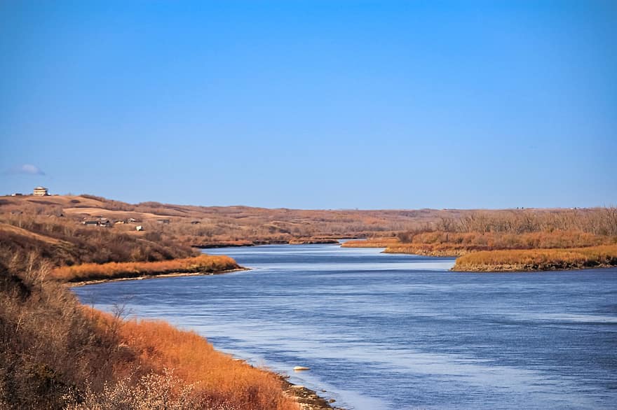 saskatchewan, Kanada, Prérijní řeka, modrá obloha, voda, řeka, podzim, Příroda, čisté nebe, severní saskatchewan řeka, Prairie Sky