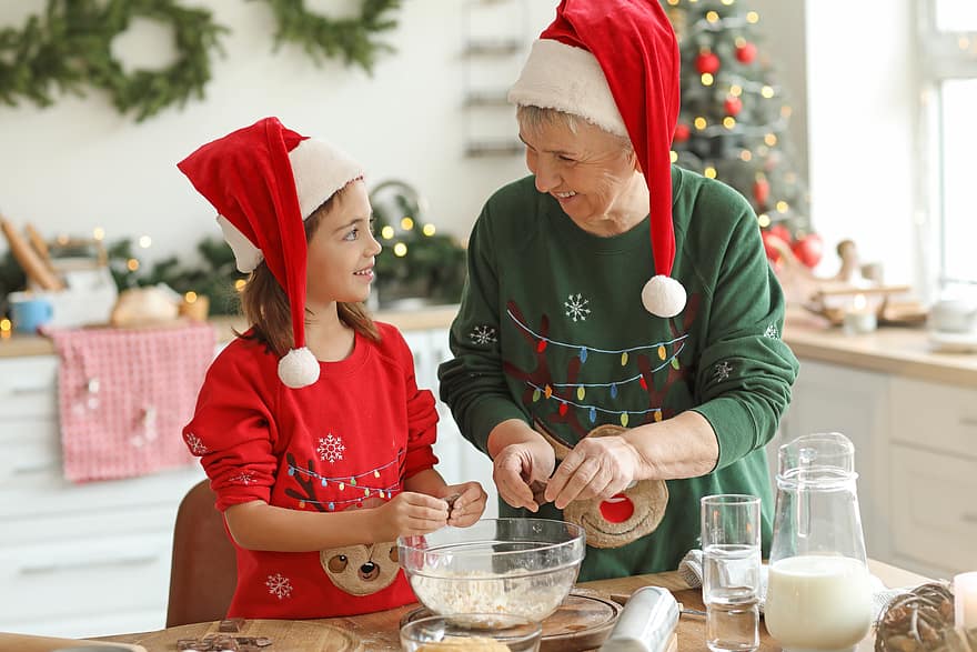 할머니, 어린이, 함께, 휴일, 부엌, 빵 굽기, 가족, 여자, 조부모, 크리스마스, 소녀