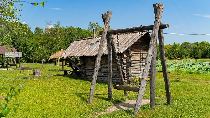 rekreasjons senter, svinge, sommerleir, gård, grend, landsby, gamle hus, Russland, Ukraina, Sleepaway Camp