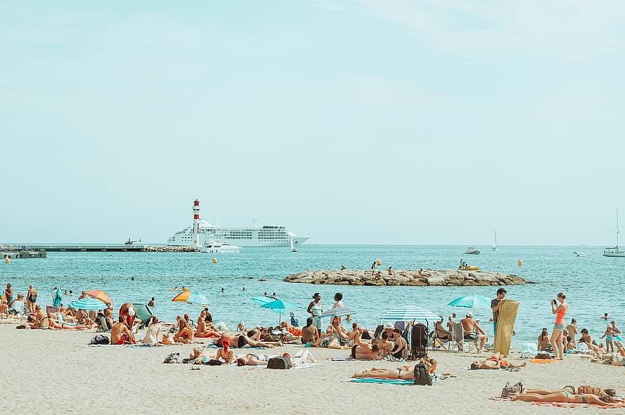 ビーチ、人、休暇、夏、休日、観光客、砂、海岸、海、海洋、船