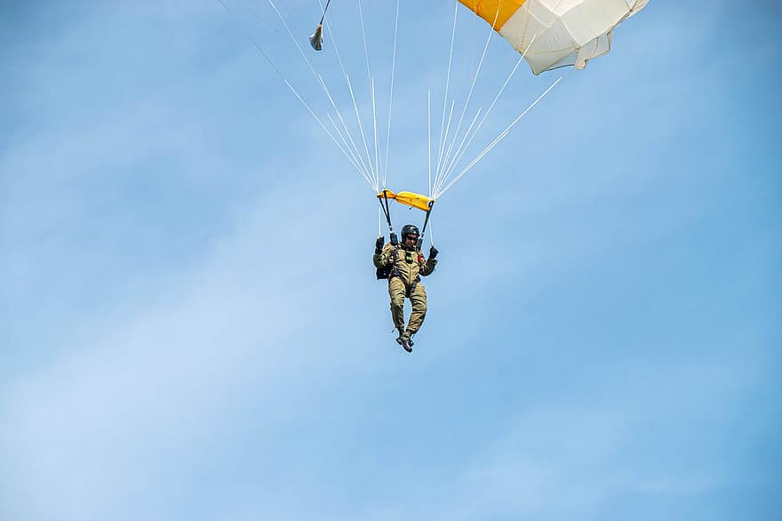 Fallschirmjäger, Fallschirm, Militär-, Extremsportarten, Männer, Sport, fliegend, Aktivität, Risiko, Abenteuer, Blau
