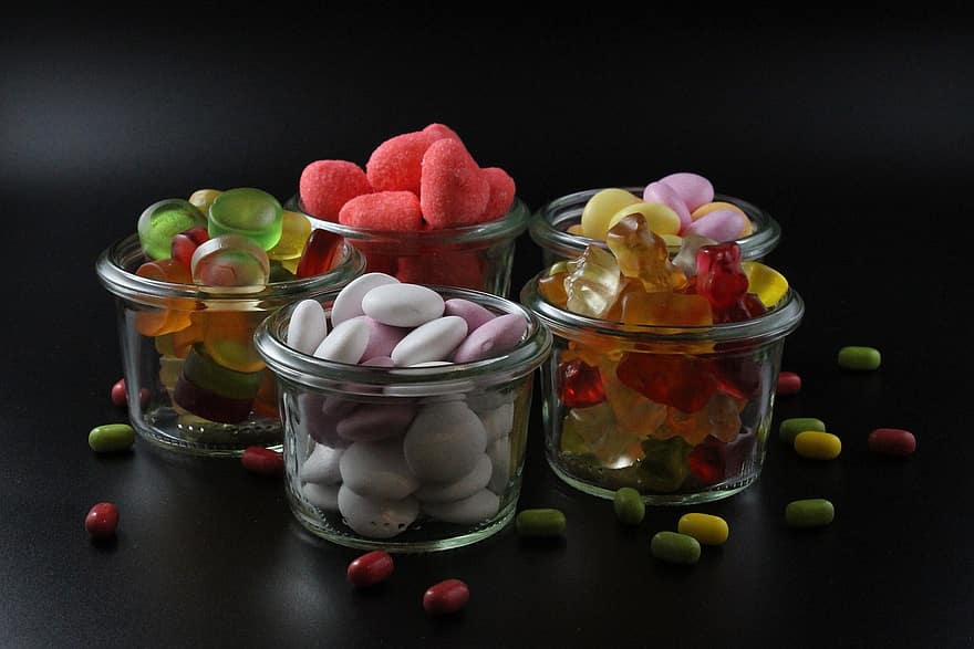 الحلويات ، حلويات ، الجرار ، الجرار الحلوى ، حاويات ، العبوات الزجاجية ، متنوعة ، حلويات متنوعة ، تشكيلة ، حلو ، السكر