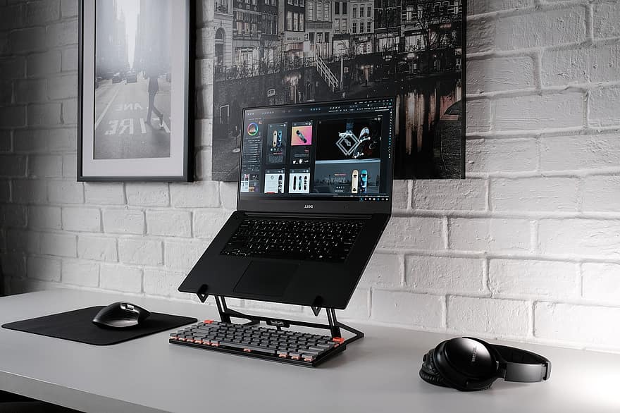 computador portátil, teclado mecânico, dell, mesa, trabalhos, escritório, espaço de escritório, trabalho remoto, nômade digital, Bose, Qc 35