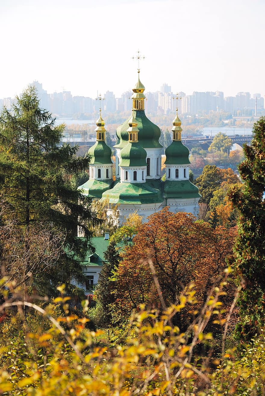 monasterio, Monasterio de Vydubetsky, cúpulas, dorado, verde, Iglesia, parque, jardín, otoño, arboles, cielo