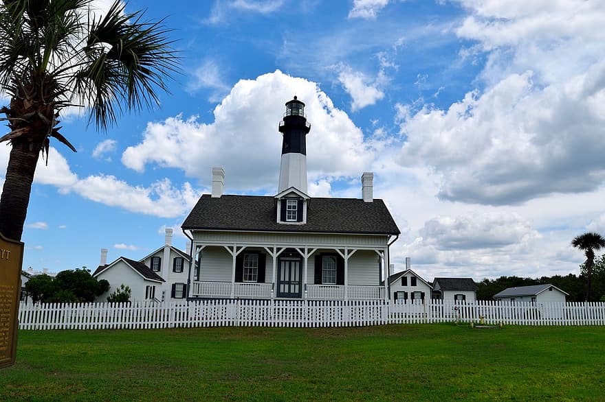 Lighthouse, Tybee Island, Georgia, Historical, Tower, Beacon, Tybee Island Light, Landmark, Buildings