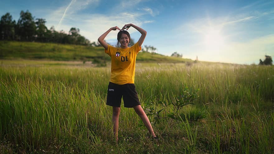 Girl, Pose, Meadow, Field, Grasses, Sun, Sunlight, Sunny, Woman, Young Woman, Happy