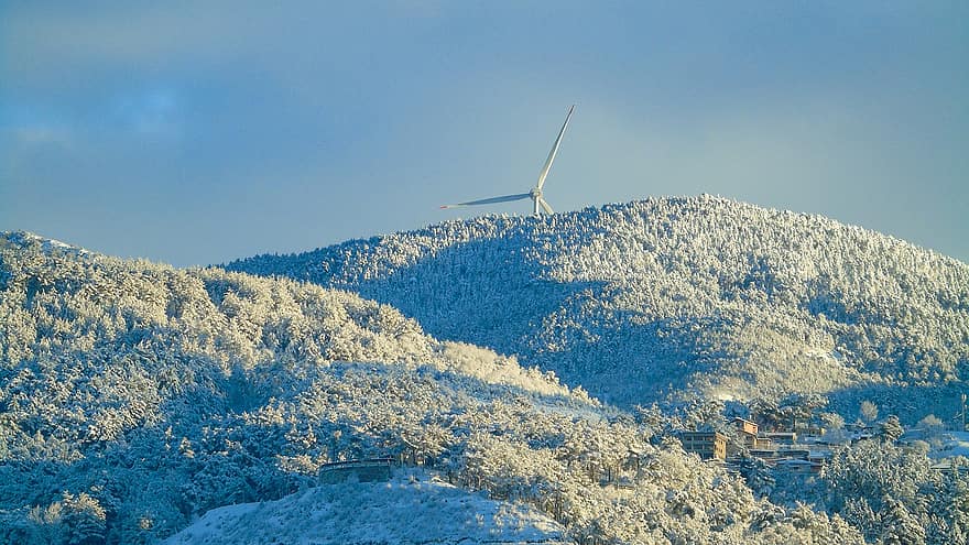 зима, сняг, планини, планина, вятърна турбина, перка, заобикаляща среда, син, вятърната енергия, производство на гориво и енергия, пейзаж
