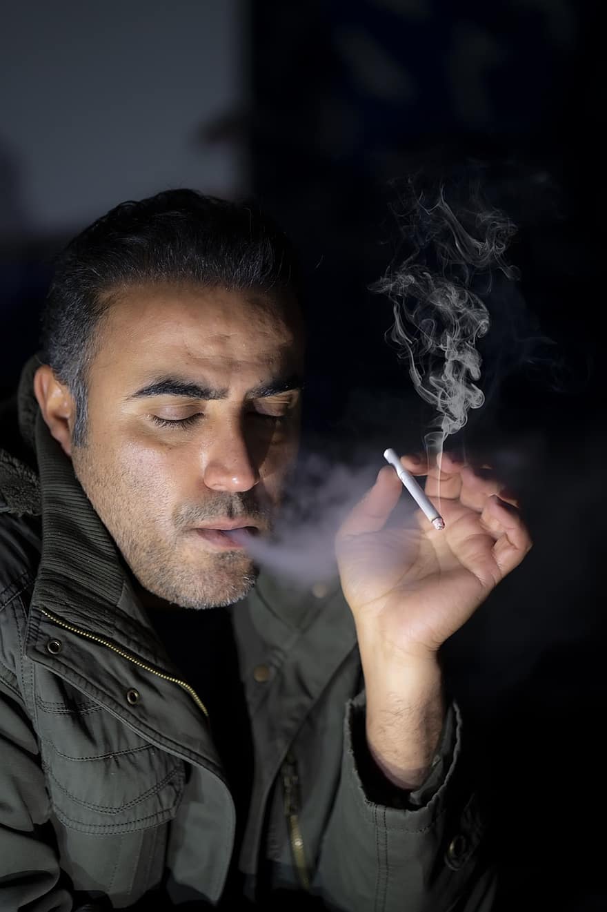 mężczyzna, palić, palenie, papieros, zapalniczka, Twarz, portret mężczyzny