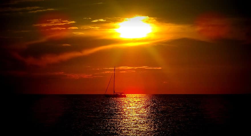 napnyugta, nap, tenger, természet, hajó, vitorlázás, szürkület, napfény, ég, felhők, horizont