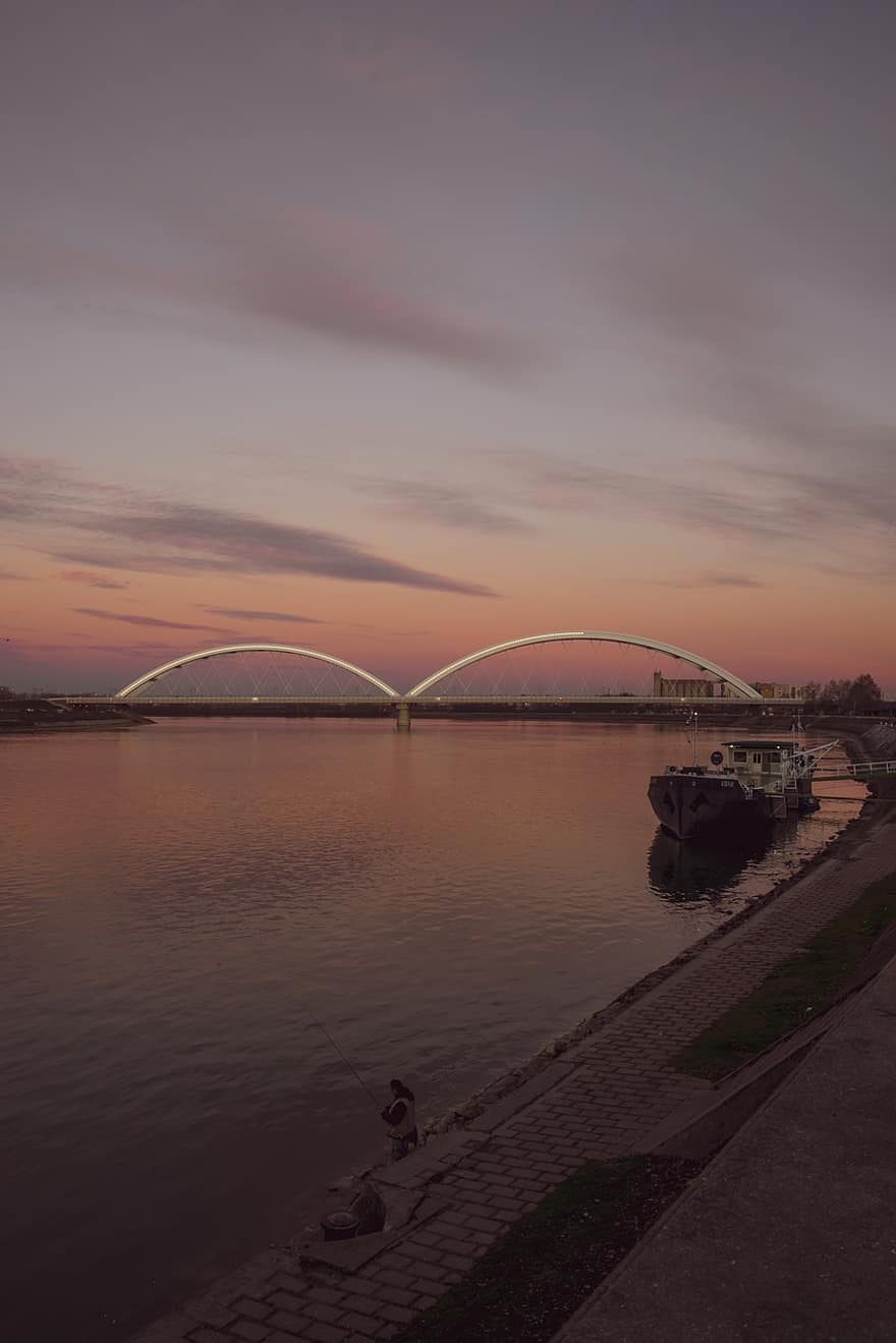 fiume Danubio, tramonto, città, fiume, urbano, crepuscolo, paesaggio urbano, paesaggio, novi triste