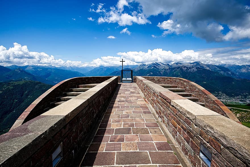 monte tamaro, arkkitehtuuri, Sveitsi, mario botta, Ticino, Alpit, vuori, vuorenhuippu, maisema, sininen, kuuluisa paikka