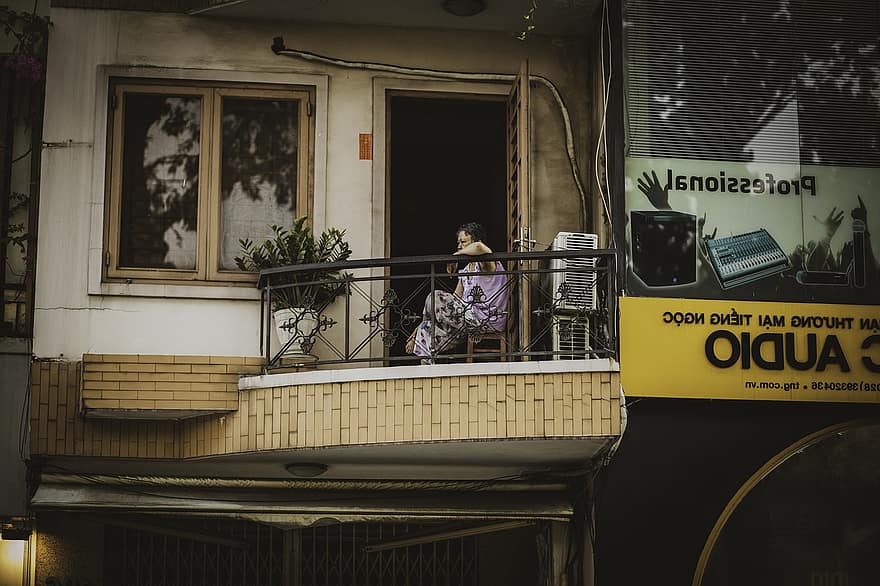 balkong, gammel, kvinne, sitter, Outlook, mennesker, by, Urban