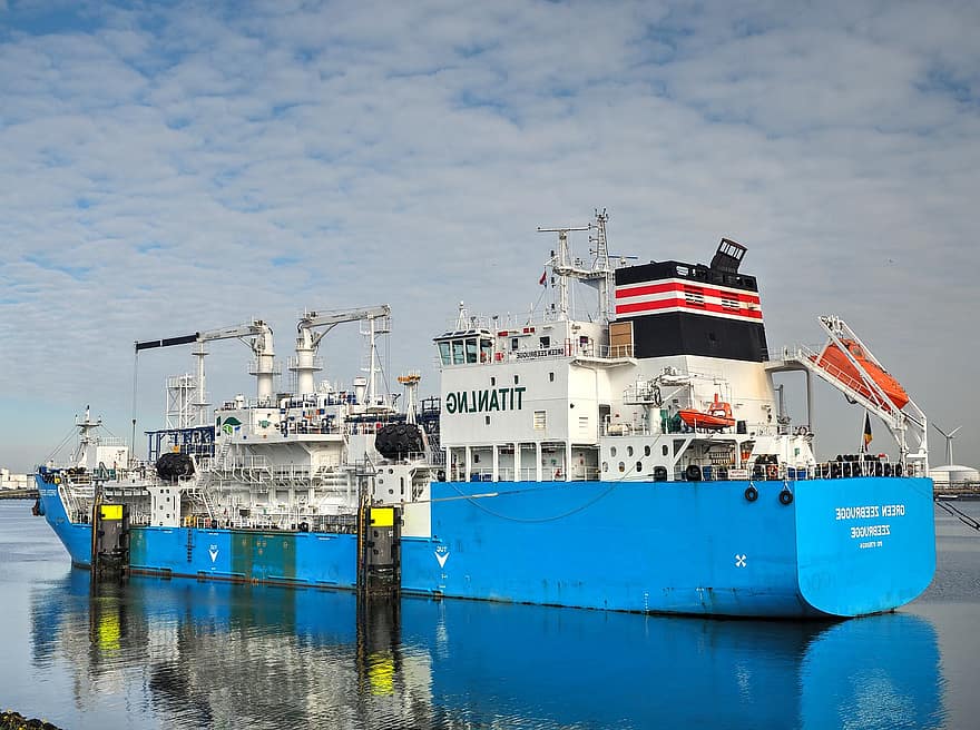 navă, navă marină, nava cisternă, port, camioane cisterna, import, export, transport