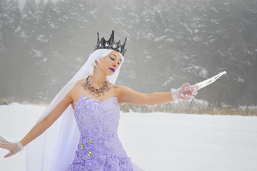 кралица, воал, сняг, снежна кралица, зима, магия, студ, дървета, природа, мъгла, корона