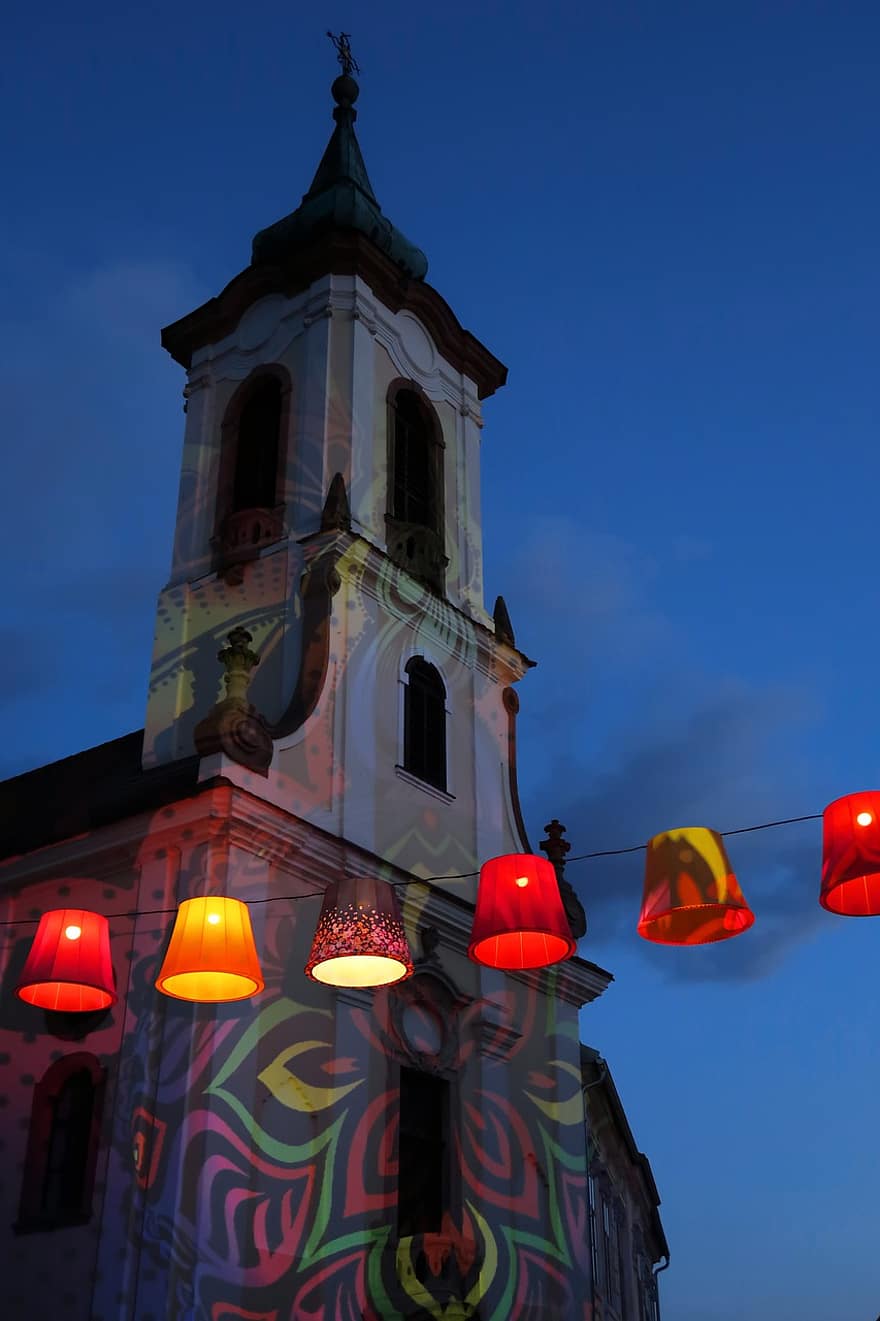 كنيسة ، كنيسة صغيرة ، الفوانيس ، مهرجان ، أضواء