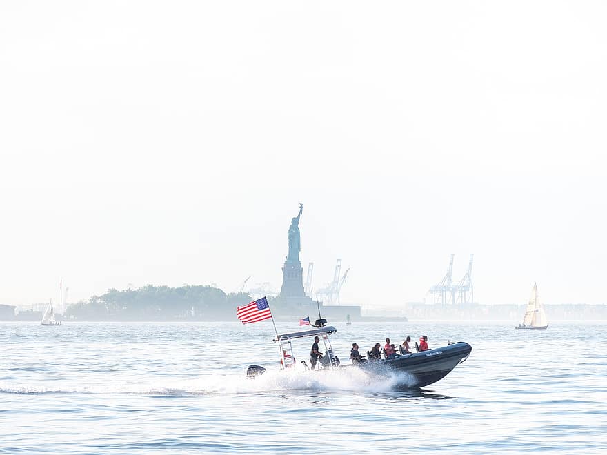 Статуя Свободи, річка Гудзон, пам'ятник, Нью-Йорк, nyc, місто, Сполучені Штати, США, горизонт, морське судно, води