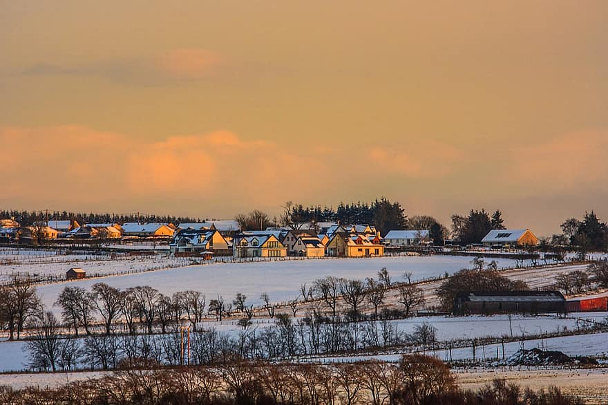 alberi, tramonto, la neve, villaggio, cielo, natura, nuvole, collina, panoramico, Scozia, campagna