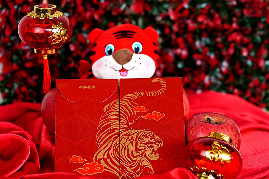 العام الصيني الجديد ، دمية النمر ، التقليد ، رأس السنة الصينية النمر ، الفاكهة ، زهور