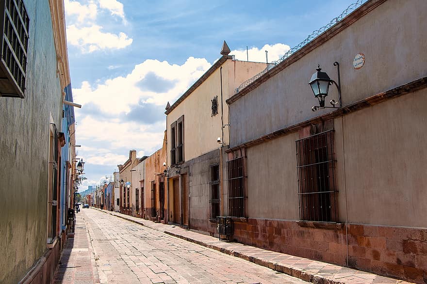 サンティアゴデケレタロ、メキシコ、シティ、建築、通り、建物の外観、文化、有名な場所、建造物、歴史、古い