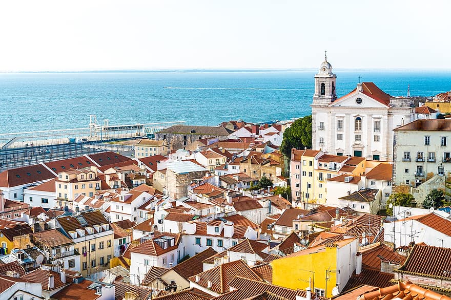 タウン、建物、ご近所、都市、旧市街、歴史的な、家、ウォーターフロント、アルファマ、リスボン