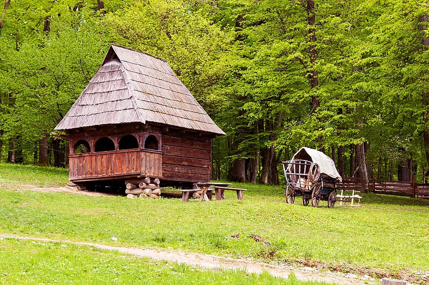 Poor, Country, Rustic, Medieval, Carved Wood, Wood, Countryside, Simply Living, Cabin, Mountain House, Small Windows