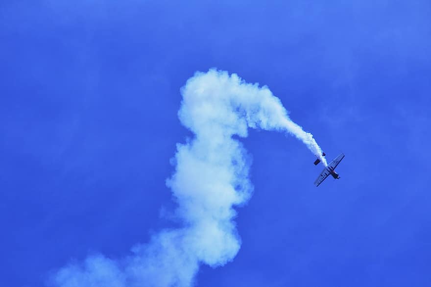 Aeronave acrobática, show aéreo, Ea Extra 300, cirro, aviação, veículo aéreo, vôo, azul, avião, hélice, fumaça