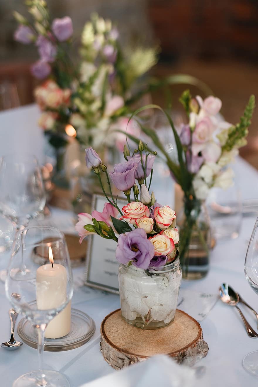 stalo dekoracijos, Vestuvės, gėlės, Sodo vakarėlis, vestuvių šventė, šventė, restoranas, padengti, romantiškas