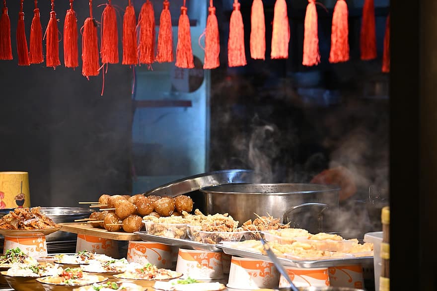 πρόχειρο φαγητό, τροφή δρόμου, Ασία, αγορά, φαγητό, κρέας, μαγείρεμα, καλοφαγάς, μπαρμπεκιου, ψηνω στα καρβουνα, γεύμα