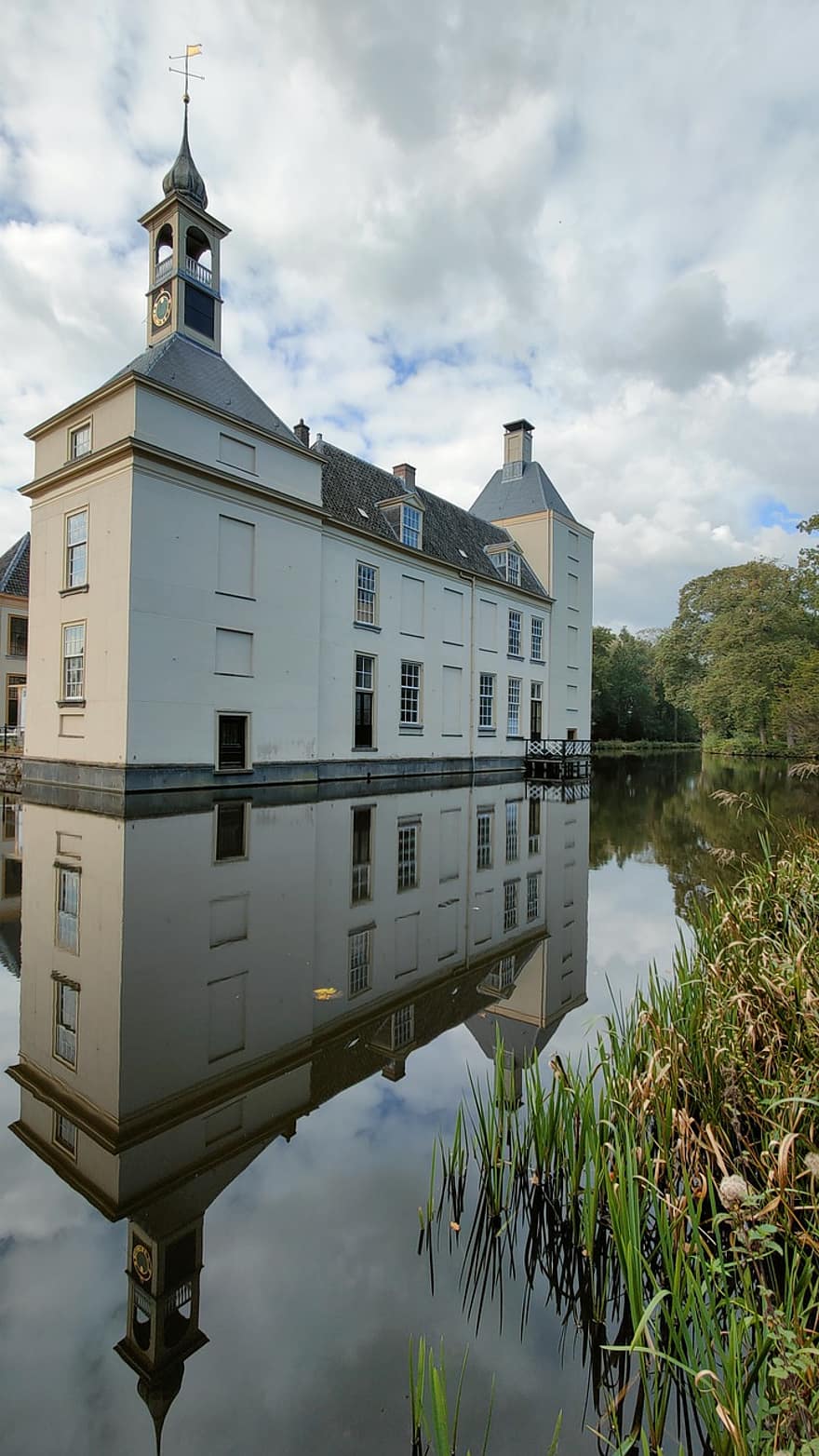 Huis Te Warmond, Haus in Warmont, Sumpf, Süßwassersumpf, warmond, Niederlande