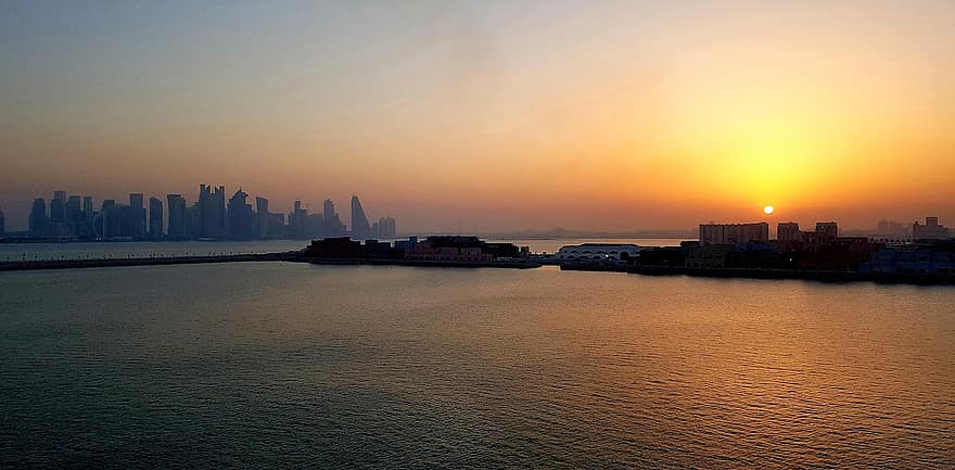 Stadt, Sonnenuntergang, Reise, Tourismus, Doha, Katar, Landschaft, Horizont, Wolkenkratzer, Dämmerung, Wasser
