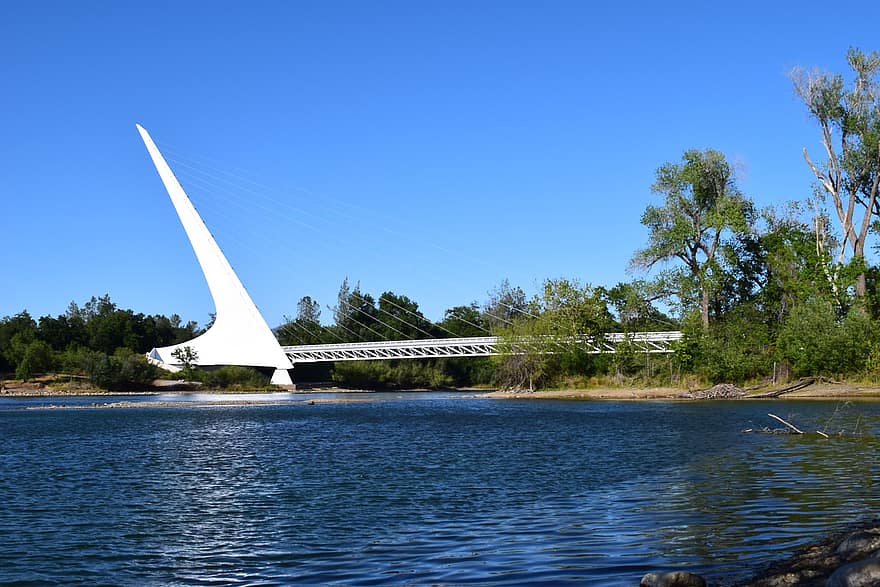 Bridge, River, Sundial Bridge, Sundial, Redding, California, Sacramento River, Pedestrian, Santiago Calatrava, Sunshine, Blue Sky