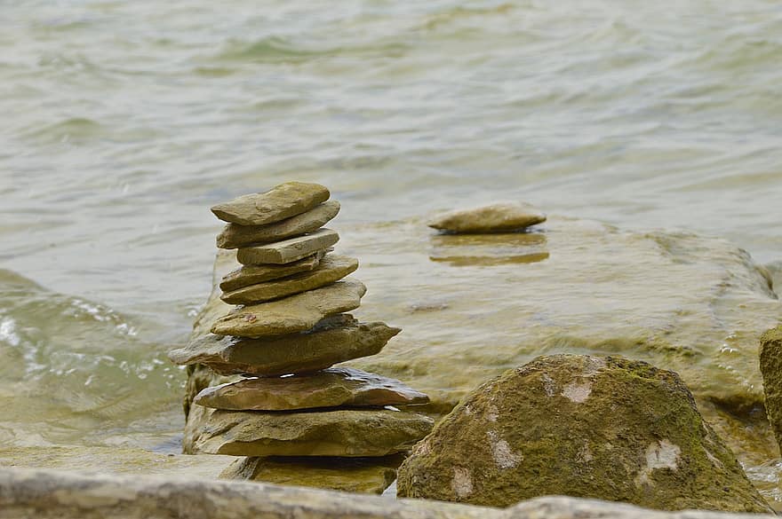 batu, air, ombak, laut, tumpukan batu, liburan, budaya, keseimbangan, tumpukan, kerikil, adegan yang tenang