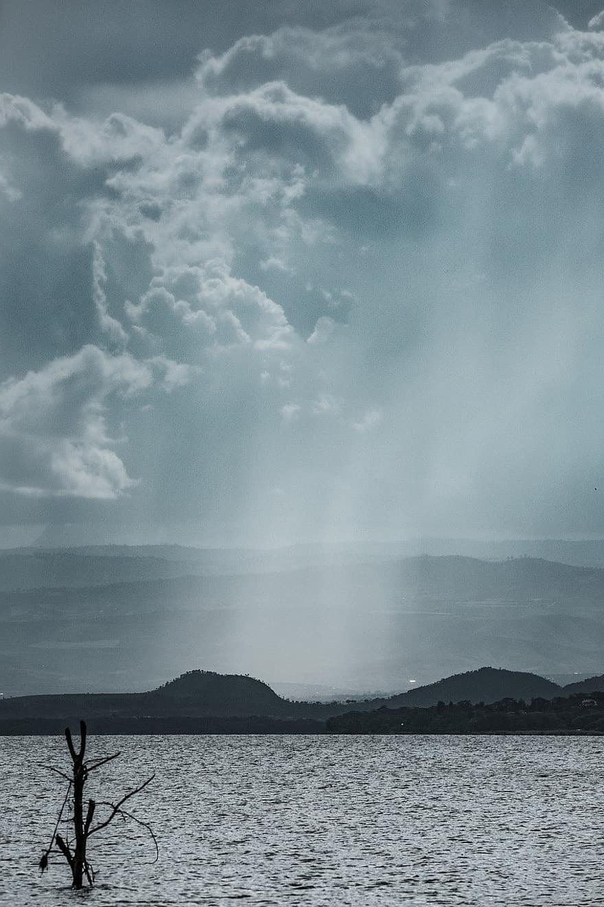 lago, Kenia, día nublado