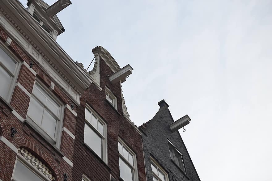 アムステルダム、建物、建築、家、窓、切妻、建物の外観、建造物、ルーフ、青、建設業