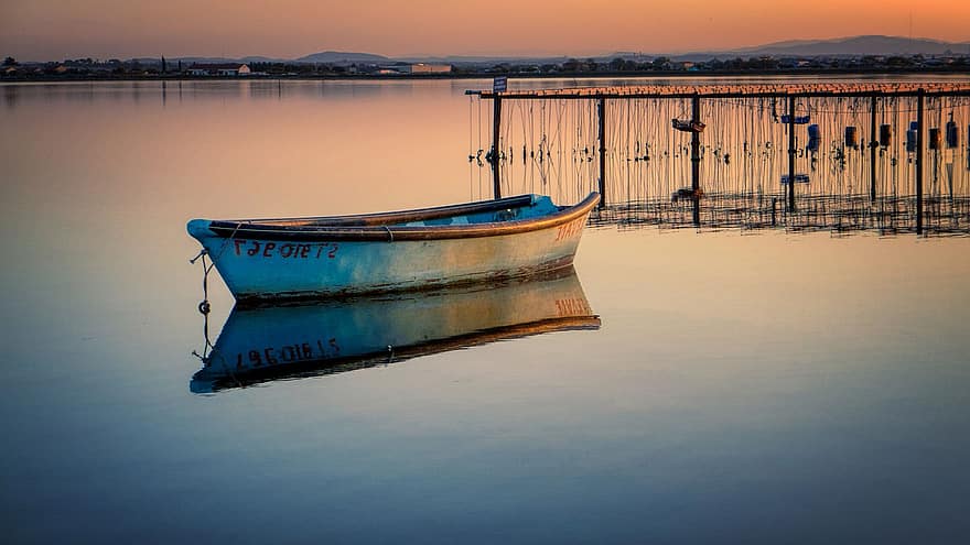 Boat, Fish Traps, Anchor, Water, Mirroring, Reflection, Water Reflection, Sunset, Twilight, Rowing Boat, Kahn
