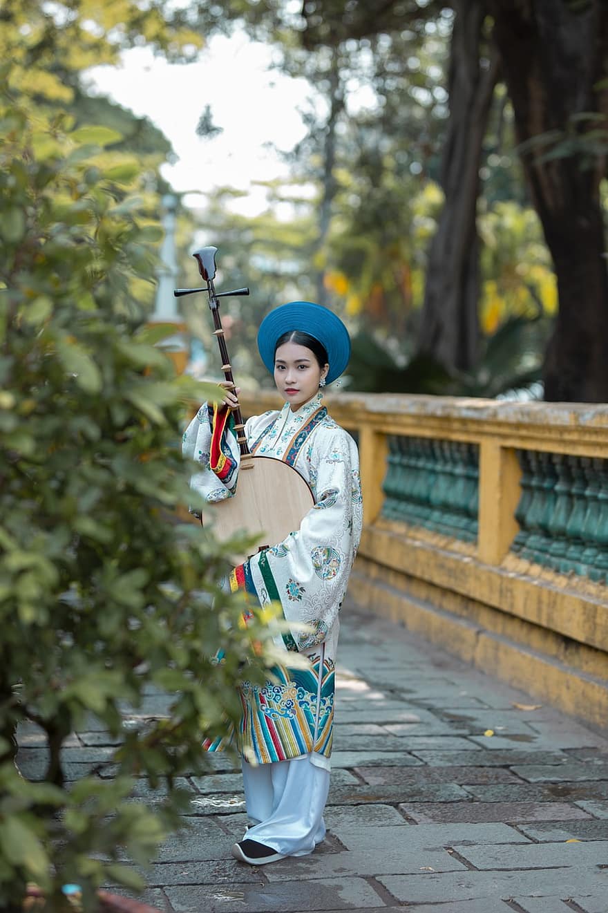 Viet Phuc, mode, muziekinstrument, kleding, vrouw, Nhat Binh, traditioneel, stijl, Vietnamees, Aziatisch, snaarinstrument