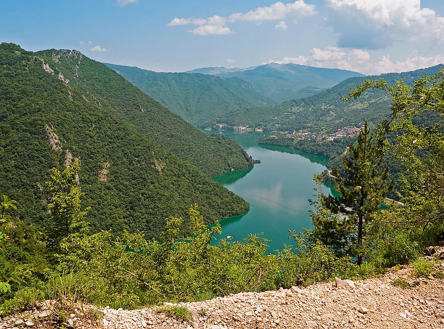 Piva folyó, Piva kanyon, Montenegró, hegyek, természet