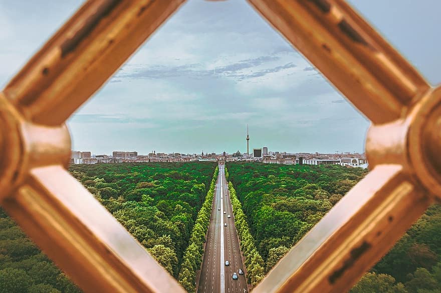 berlin, Németország, út, sugárút, fák, erdő, város, televíziós torony, láthatár, városkép, horizont