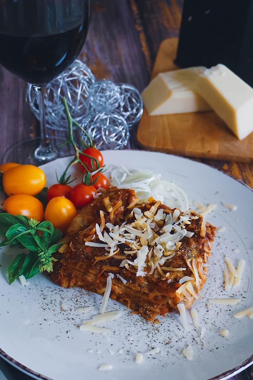 طبق ، لازانيا ، المطبخ الإيطالي ، طعام