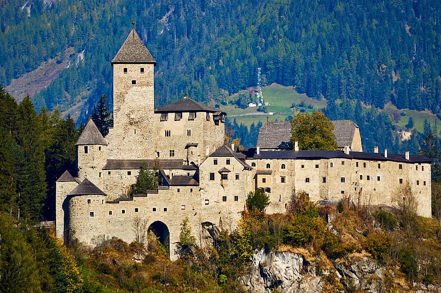 Italija, Pietų Tirolis, Taufers pilis, Pusterio slėnis, smėlio tauperiuose, pilis, tvirtovė, viduramžių pilis