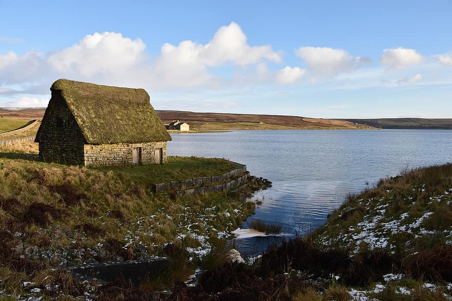 Cabin, Lakeside, Reservoir, Grimwith Reservoir, Yorkshire, Yorkshire Dales, Dales, Countryside, Landscape, Nature, Britain