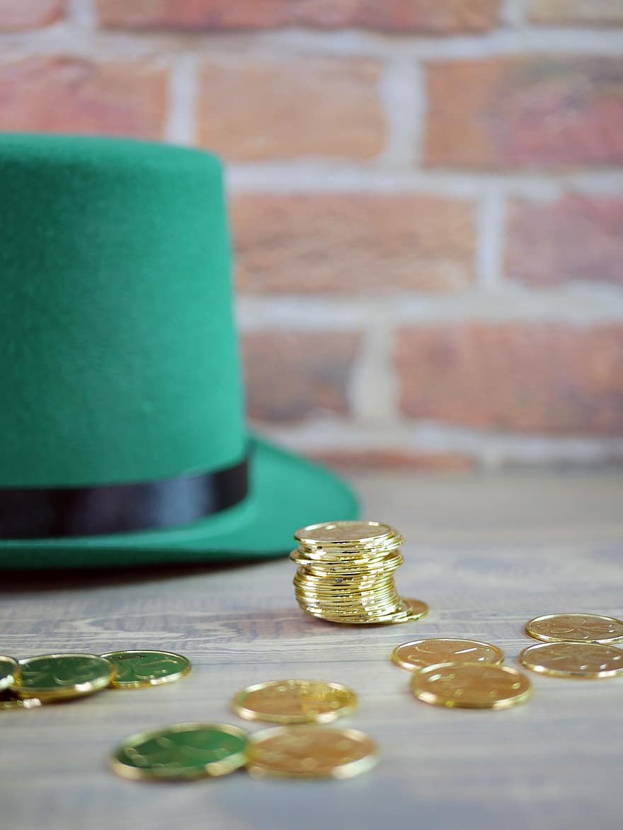 Ημέρα του Αγίου Πατρικίου, ιρλανδικός, τριφύλλι, Pat's, Paddy's, εορτασμός, κόμμα, πράσινος, τυχερός, νομίσματα, περιδέραιο