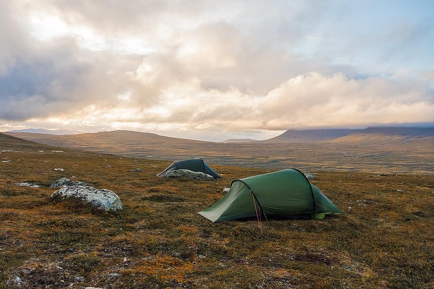 텐트, 캠핑, 산, 들, 목초지, 모험, 여가, 활동, 휴양, 여행, 캠프장