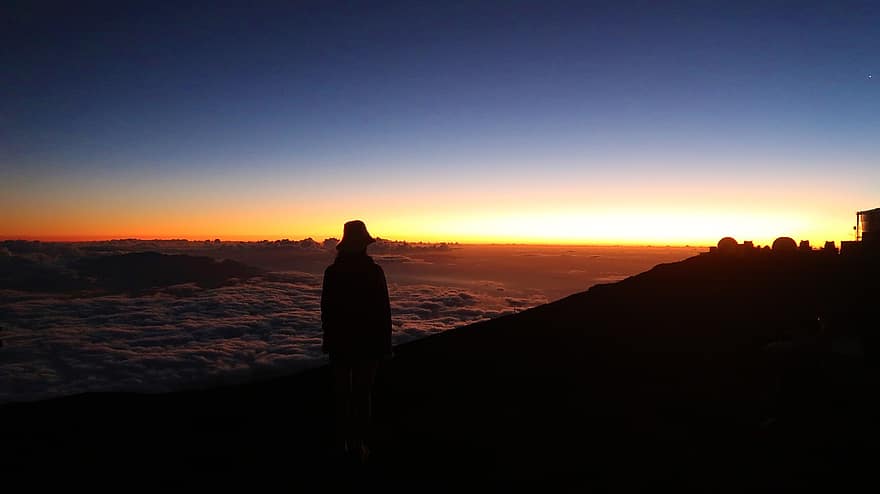 ハワイ、日没、ハイキング、自然、夕暮れ、旅行、探査、シルエット、男達、バックライト付き、日の出