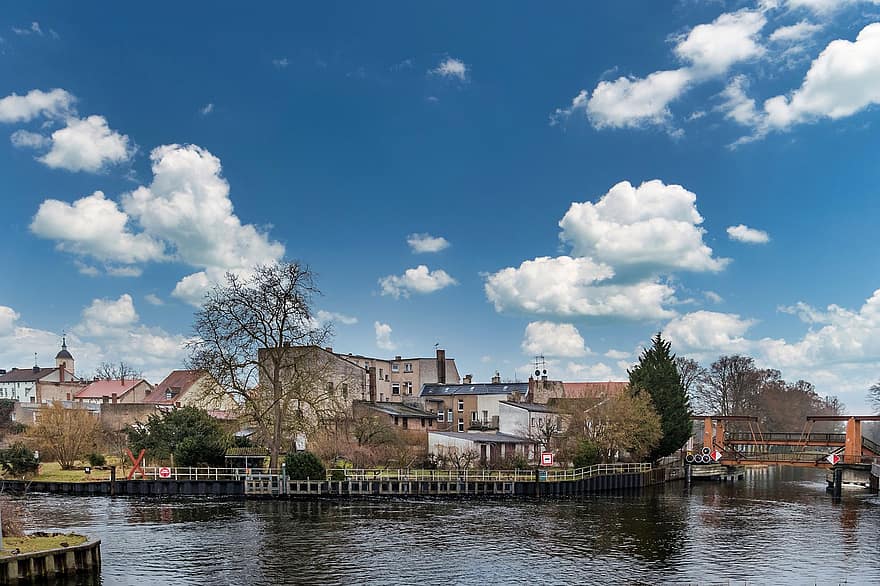 Zehdenick, Canal Havel, Cidade, à beira-mar, panorama, Brandemburgo, turismo, paisagem urbana, ponte, agua, arquitetura